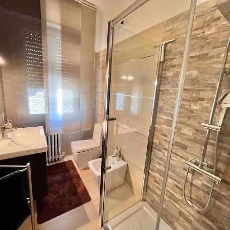 Ospedale Maggiore - Universita Medicina Chirurgia アパート